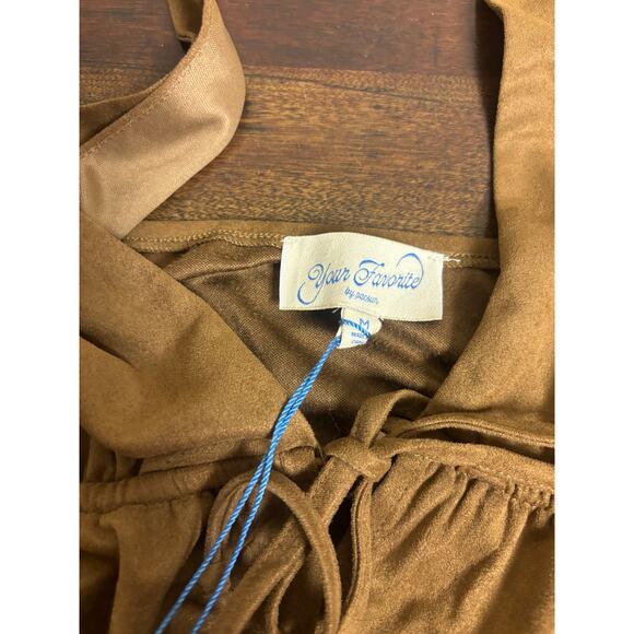 Your Favorite by PacSun Brown Suede-Style Halter Peplum Top – NWT – Size M - Picture 4 of 9